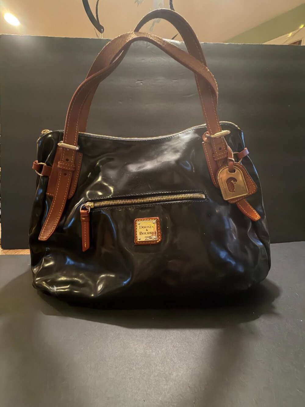 DOONEY & BOURKE BLACK PATENT LEATHER NINA HOBO TOTE/PURSE